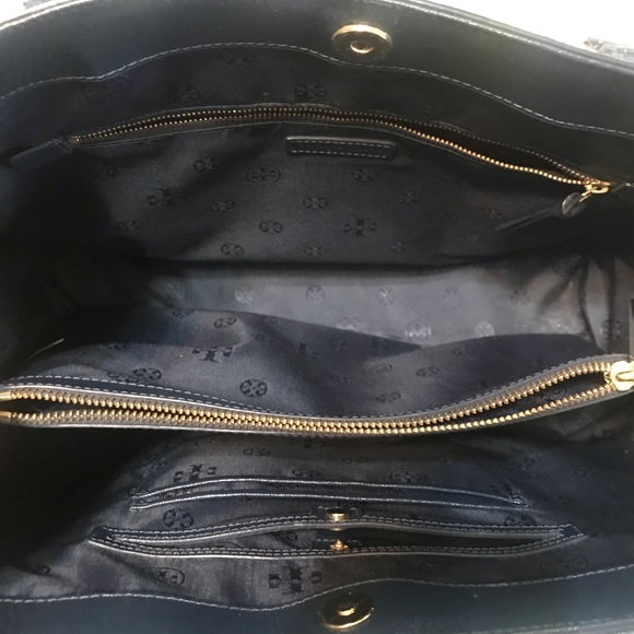 Tory Burch Tote w/ Dust bag - Picture 3 of 8